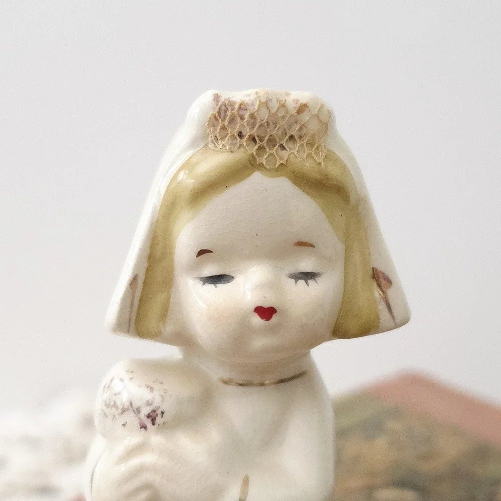 Vintage Kissing Bride and Groom Salt and Pepper Shakers, Made in Japan
